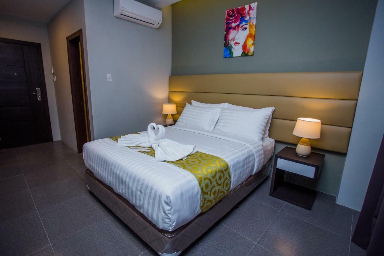 Hotel Costa Brava Tacloban Exterior foto